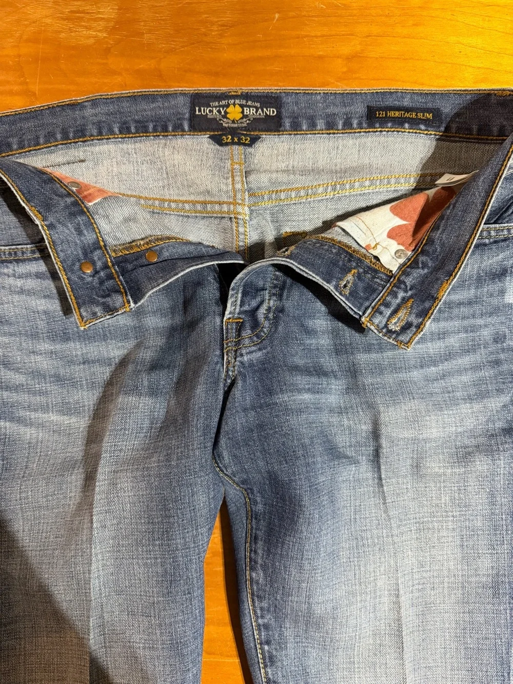 Lucky Brand Light Blue Denim Jeans - Slim Fit 32x32